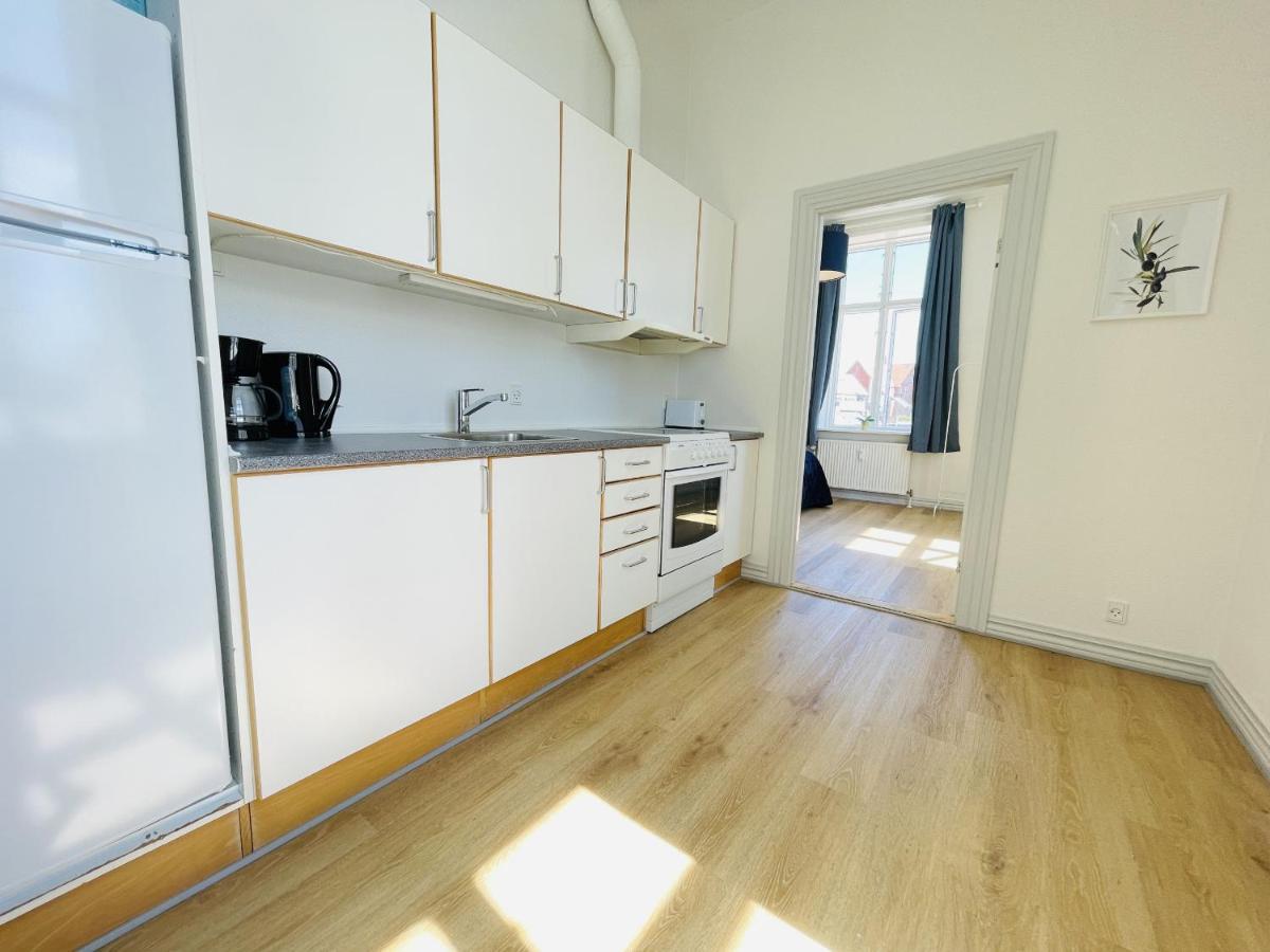 Aday - Blue Light Suite Apartment In The Center Of Йёрринг Экстерьер фото